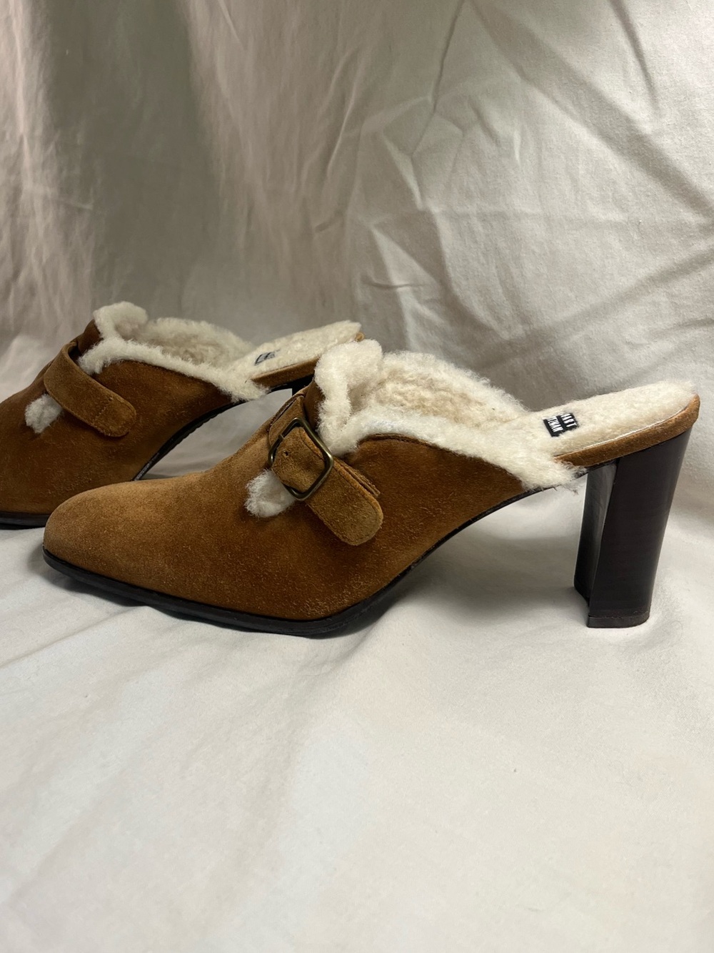 STUART WEITZMAN Light Brown Suede Block Heeled Clogs, Warm Sherpa Lining, 8A